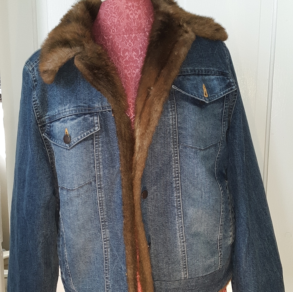 - Demium faux fur jacket